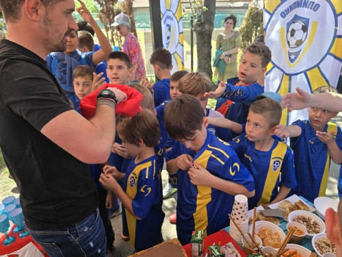 06375148-11f0-4142-b83d-e74346693301