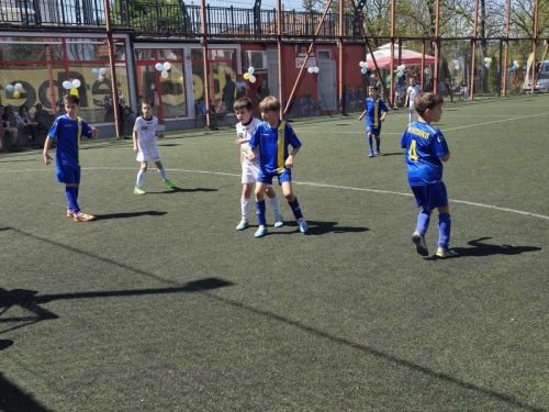 18a61401-03cd-42ec-9245-789c543076c5