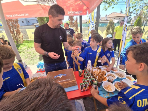 23f8d4a1-f7d9-4473-ab6b-2ccaa4c9b541