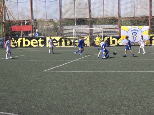 2f7cf3f3-2da4-431f-bfbc-f6b20a5d7648