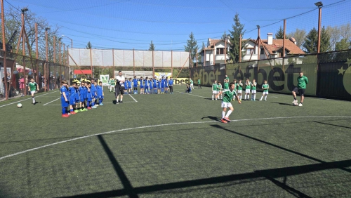 5aeb354b-2cef-4800-82fa-c928e8004aa3