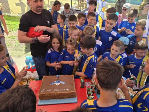 69ed6ee5-fe01-405c-af73-29c6dddf6008