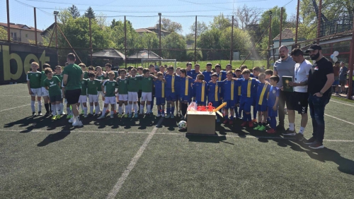 93fae60b-67d1-466a-bfcf-ddee4bc1f504