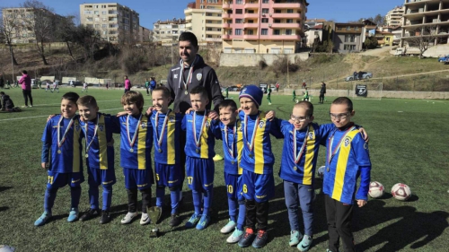 IMG-de17c649bf95ec3328a1400ab45fc50f-V