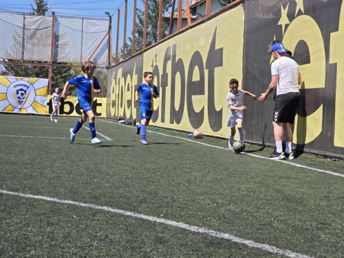 eb04be62-c09b-4b1b-b156-d8802b333809